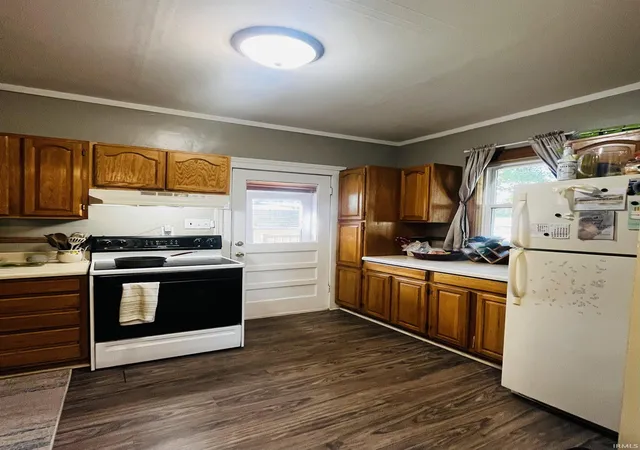 Photo 3 of Manufactured home for sale at 1719 Howell St, Fort Wayne, IN 46808 | MLS# 202634687 | Listing updated on 2026-09-10