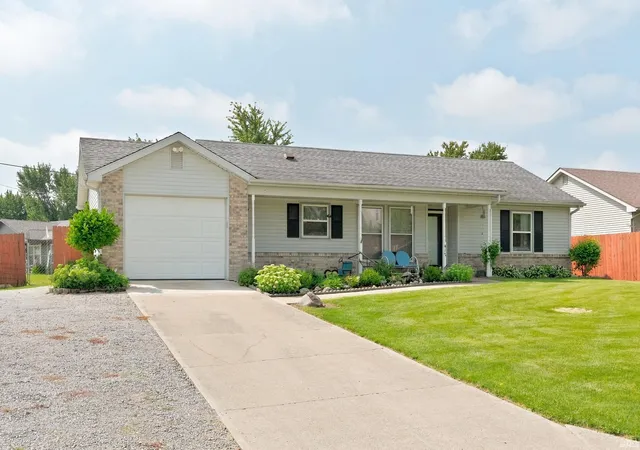 Photo 1 of Sale Pending at 417 W Woodcreek Dr, Ossian, IN 46777 | MLS# 202634764 | Listing updated on 2026-09-07