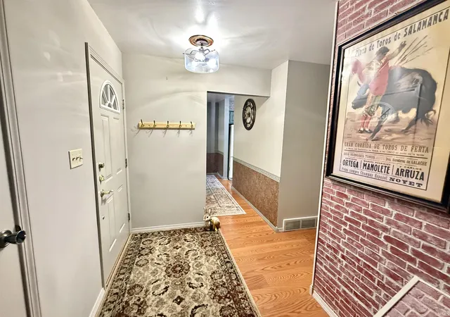 Photo 3 of Condo for sale at 2500 Topsfield Rd #Unit 704, South Bend, IN 46614 | MLS# 202634781 | Listing updated on 2026-10-04