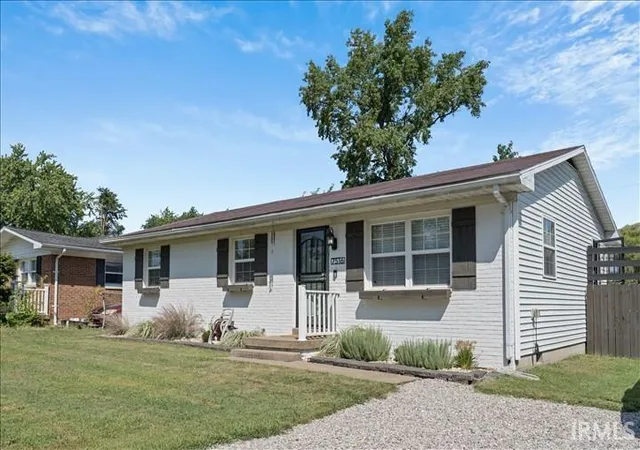 Photo 3 of Sale Pending at 7516 E Chandler Ave, Evansville, IN 47715 | MLS# 202634812 | Listing updated on 2026-09-18