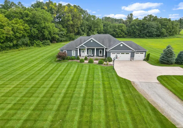 Photo 3 of Manufactured home for sale at 14212 County Road 8, Middlebury, IN 46540 | MLS# 202634859 | Listing updated on 2026-09-10