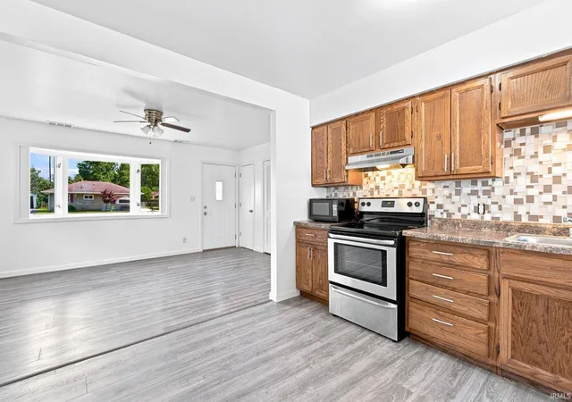 Photo 2 of Manufactured home for sale at 2532 Foxhall Dr, Lafayette, IN 47909 | MLS# 202634984 | Listing updated on 2026-10-23