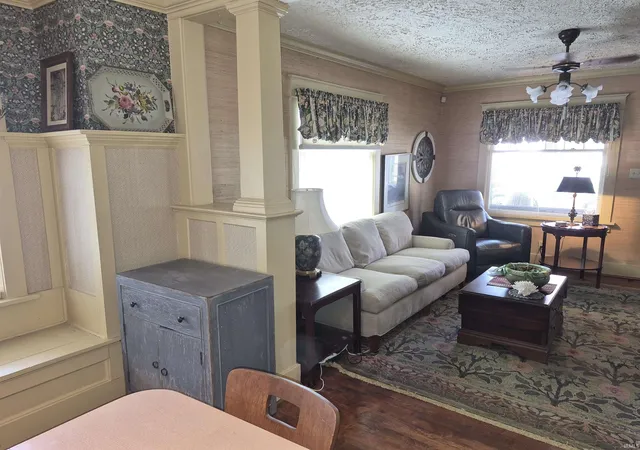 Photo 4 of Sale Pending at 744 S 36Th St, South Bend, IN 46615 | MLS# 202635034 | Listing updated on 2026-10-22