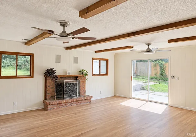 Photo 3 of Manufactured home for sale at 5317 Warren Dr, Evansville, IN 47710 | MLS# 202635071 | Listing updated on 2026-09-16
