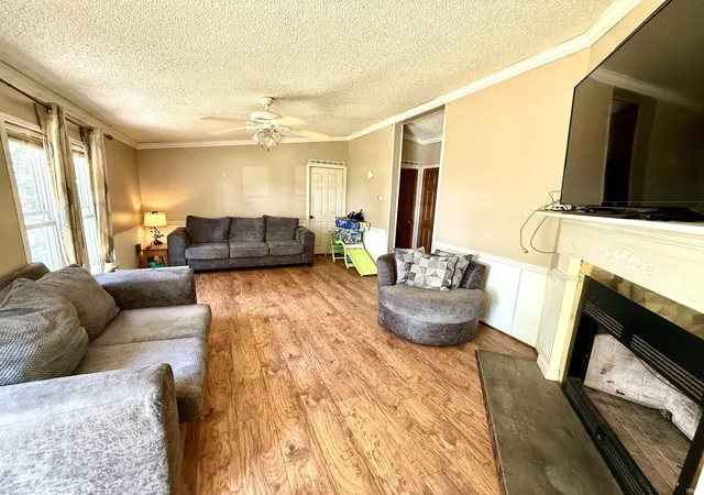 Photo 4 of Manufactured home for sale at 2010 N Chippewa, Winamac, IN 46996 | MLS# 202635072 | Listing updated on 2026-09-08