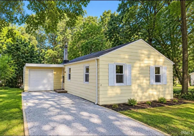 Photo 3 of Manufactured home for sale at 55405 Glenn Rd, South Bend, IN 46628 | MLS# 202635227 | Listing updated on 2026-10-16
