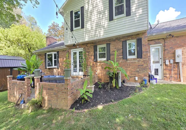 Photo 25 of Manufactured home for sale at 6711 Blue Spruce Dr, Newburgh, IN 47630 | MLS# 202635325 | Listing updated on 2026-09-02