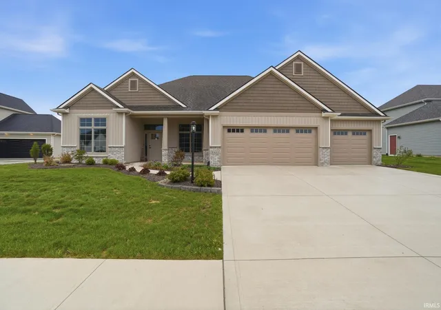 Photo 1 of Sale Pending at 10620 Chestnut Creek Blvd, Fort Wayne, IN 46814 | MLS# 202635373 | Listing updated on 2026-09-15