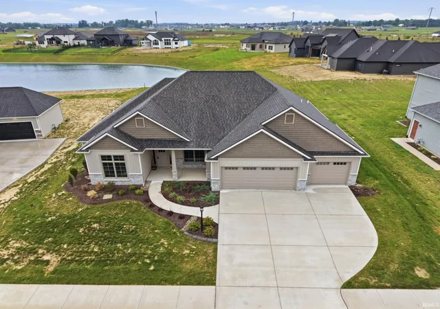 Photo 2 of Sale Pending at 10620 Chestnut Creek Blvd, Fort Wayne, IN 46814 | MLS# 202635373 | Listing updated on 2026-09-15