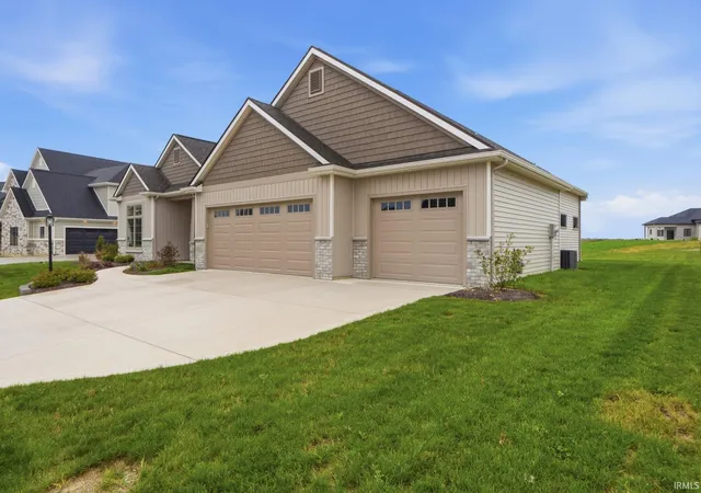 Photo 3 of Sale Pending at 10620 Chestnut Creek Blvd, Fort Wayne, IN 46814 | MLS# 202635373 | Listing updated on 2026-09-15