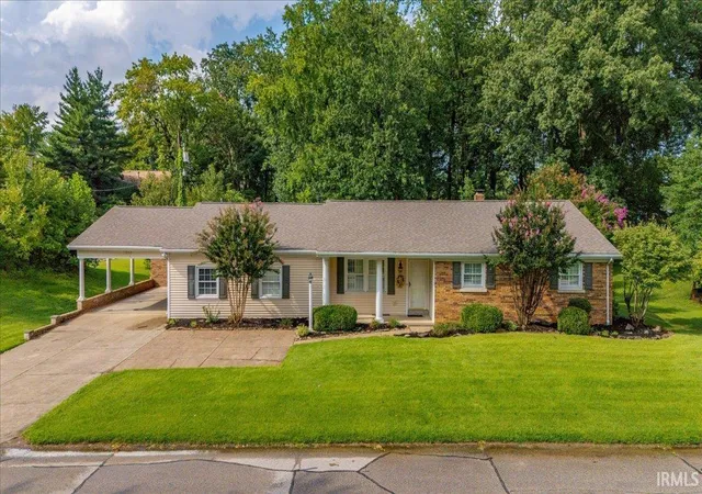 Photo 1 of Sale Pending at 7588 Broadview Dr, Newburgh, IN 47630 | MLS# 202635394 | Listing updated on 2026-09-08