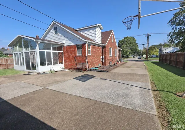 Photo 42 of Manufactured home for sale at 2027 Vogel Rd, Evansville, IN 47711 | MLS# 202635403 | Listing updated on 2026-10-05