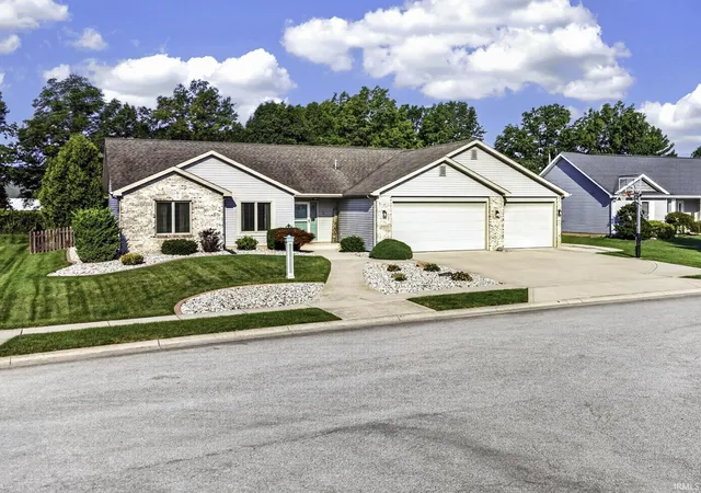 Photo 3 of Manufactured home for sale at 17705 Juniper Ln, Leo, IN 46765 | MLS# 202635458 | Listing updated on 2026-10-01