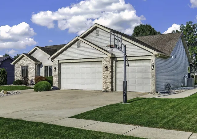 Photo 4 of Manufactured home for sale at 17705 Juniper Ln, Leo, IN 46765 | MLS# 202635458 | Listing updated on 2026-10-01