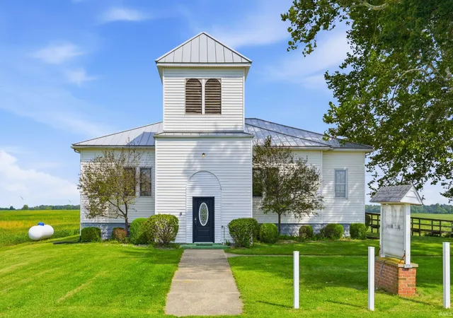Photo 1 of Manufactured home for sale at 4353 S State Road 3 Road, Hartford City, IN 47348 | MLS# 202635536 | Listing updated on 2026-09-21