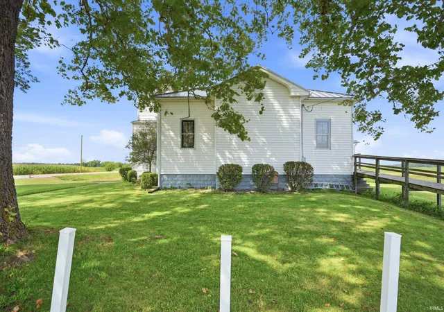 Photo 4 of Manufactured home for sale at 4353 S State Road 3 Road, Hartford City, IN 47348 | MLS# 202635536 | Listing updated on 2026-09-21