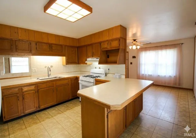 Photo 4 of Manufactured home for sale at 419 Greenleaf Dr, Evansville, IN 47710 | MLS# 202635642 | Listing updated on 2026-09-10