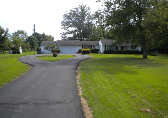 Photo 3 of Manufactured home for sale at 2722 E 450 North Rd, Marion, IN 46952 | MLS# 202635754 | Listing updated on 2026-09-01