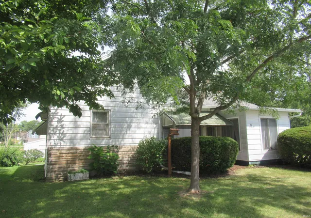 Photo 1 of Sale Pending at 512 Vine St, Columbia City, IN 46725 | MLS# 202635898 | Listing updated on 2026-09-02