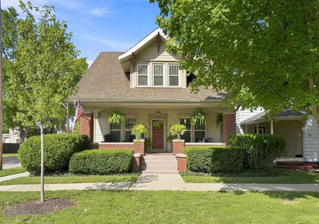 Photo 1 of Sale Pending at 809 S Jackson St, Auburn, IN 46706 | MLS# 202635909 | Listing updated on 2026-09-08