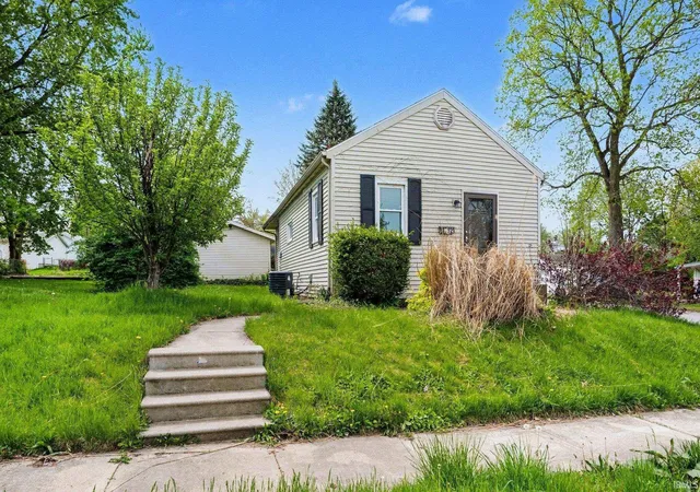 Photo 1 of Manufactured home for sale at 202 E Oakside St, South Bend, IN 46614 | MLS# 202635935 | Listing updated on 2026-09-01