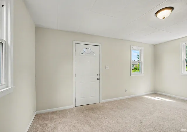 Photo 4 of Manufactured home for sale at 202 E Oakside St, South Bend, IN 46614 | MLS# 202635935 | Listing updated on 2026-09-01