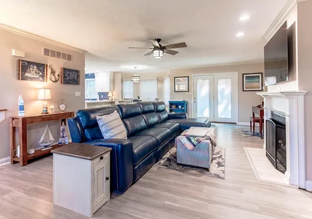 Photo 4 of Manufactured home for sale at 10788 E English Ct, Newburgh, IN 47630 | MLS# 202635945 | Listing updated on 2026-09-10