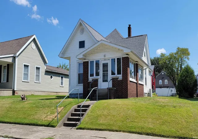 Photo 2 of Sale Pending at 216 Ne 9th Street, Washington, IN 47501 | MLS# 202635952 | Listing updated on 2026-09-11
