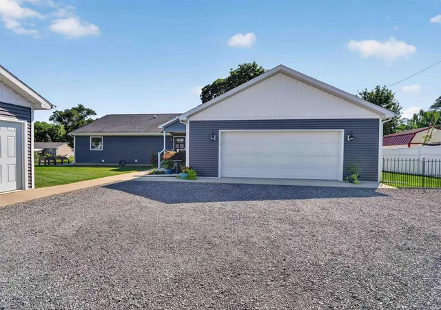 Photo 50 of Sale Pending at 28 Ems W28 Ln, North Webster, IN 46555 | MLS# 202635953 | Listing updated on 2026-10-05
