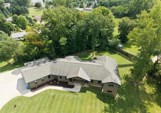 Photo 2 of Manufactured home for sale at 106 Southfield Rd, Winona Lake, IN 46590 | MLS# 202635960 | Listing updated on 2026-10-05