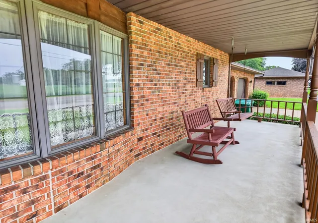 Photo 3 of Sale Pending at 2795 N Williamson Dr, Warsaw, IN 46582 | MLS# 202635976 | Listing updated on 2026-09-25