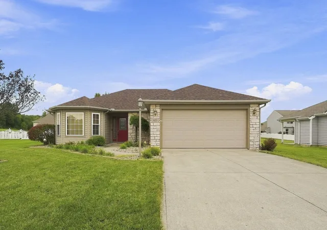 Photo 1 of Manufactured home for sale at 823 Willen Ln, Fort Wayne, IN 46818 | MLS# 202635980 | Listing updated on 2026-09-08