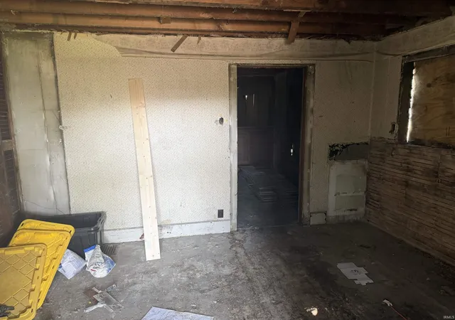 Photo 4 of Manufactured home for sale at 1702 S Franklin St, Muncie, IN 47302 | MLS# 202635985 | Listing updated on 2026-09-01