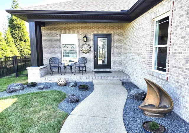 Photo 3 of Manufactured home for sale at 942 Benbridge Ln, Evansville, IN 47725 | MLS# 202635986 | Listing updated on 2026-09-18