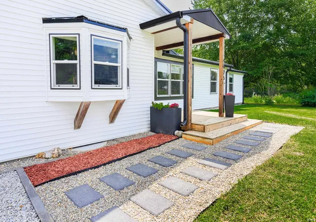 Photo 3 of Manufactured home for sale at 4625 W Gifford Rd, Bloomington, IN 47403 | MLS# 202635991 | Listing updated on 2026-09-04