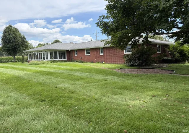 Photo 4 of Manufactured home for sale at 3010 W 38th Street, Anderson, IN 46011 | MLS# 202636000 | Listing updated on 2026-09-01