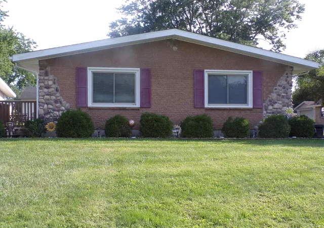 Manufactured home for sale at 6903 Cassell Dr, Greentown, IN 46936 | MLS# 202636013