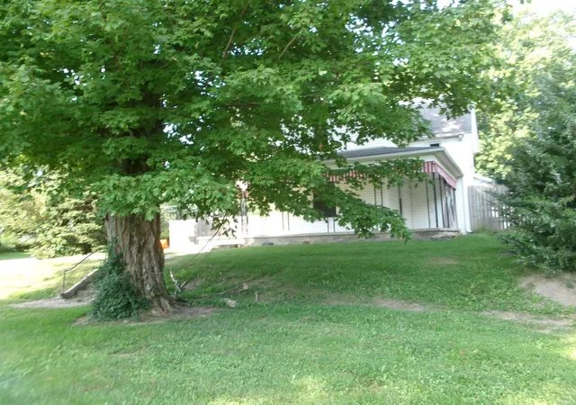 Photo 2 of Manufactured home for sale at 254 N Elm St, Bunker Hill, IN 46914 | MLS# 202636015 | Listing updated on 2026-09-01
