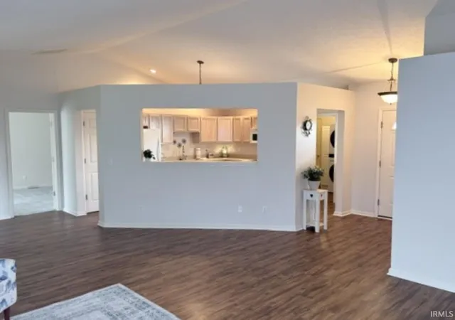 Photo 4 of Manufactured home for sale at 1009 Burr Oak Ct, Kokomo, IN 46901 | MLS# 202636016 | Listing updated on 2026-10-27