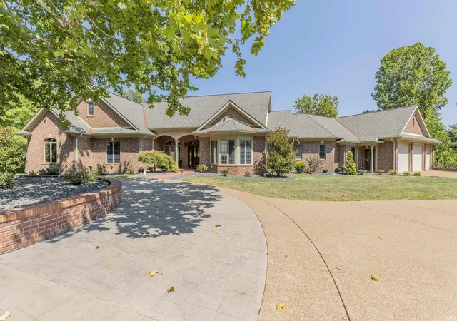 Photo 1 of Manufactured home for sale at 4801 Royal Oak Dr, Evansville, IN 47720 | MLS# 202636033 | Listing updated on 2026-09-03