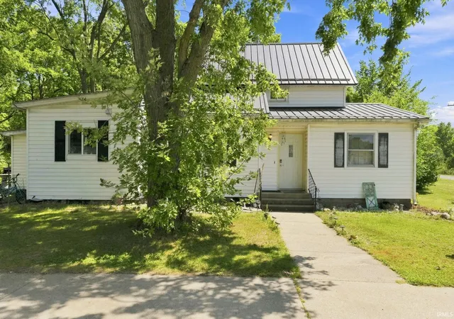 Photo 3 of Sale Pending at 22687 County Rd 45, Goshen, IN 46528 | MLS# 202636036 | Listing updated on 2026-09-04