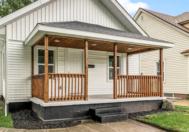 Photo 1 of Manufactured home for sale at 2422 Kenwood Ave, South Bend, IN 46628 | MLS# 202636039 | Listing updated on 2026-09-14