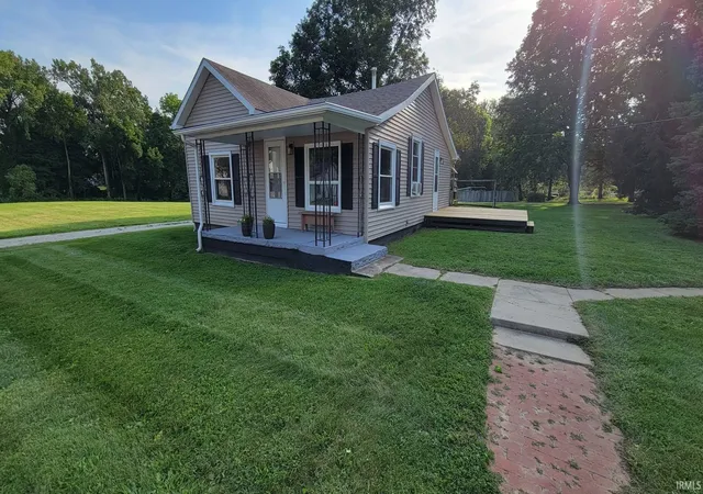 Photo 3 of Manufactured home for sale at 603 N Grover St, Warren, IN 46792 | MLS# 202636040 | Listing updated on 2026-09-01