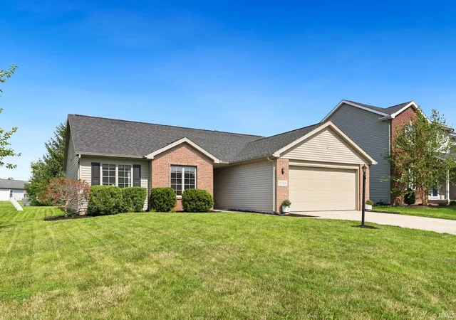 Photo 2 of Sale Pending at 12428 Butterbrook Ln, Fort Wayne, IN 46818 | MLS# 202636051 | Listing updated on 2026-09-08