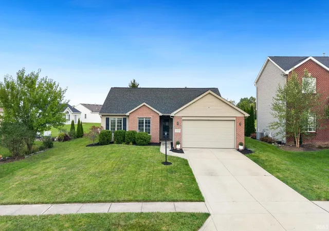 Photo 3 of Sale Pending at 12428 Butterbrook Ln, Fort Wayne, IN 46818 | MLS# 202636051 | Listing updated on 2026-09-08