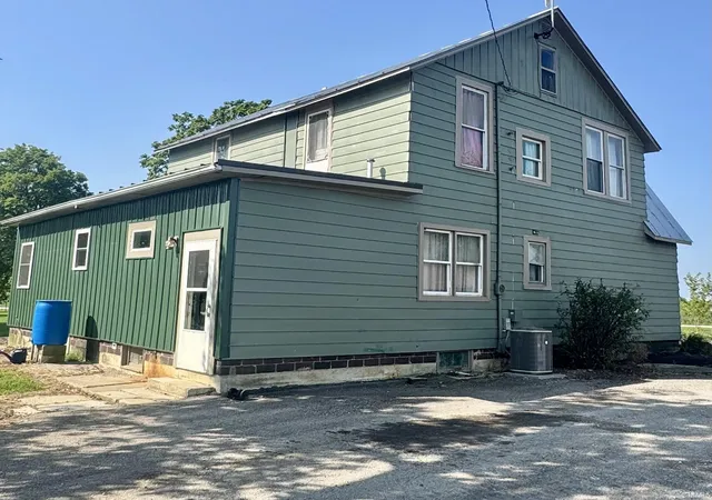 Photo 3 of Sale Pending at 6401 S Como Rd, Portland, IN 47371 | MLS# 202636059 | Listing updated on 2026-09-23