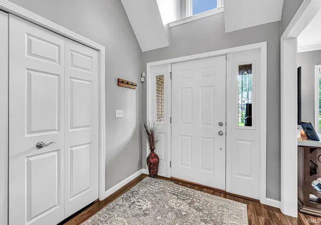 Photo 2 of Sale Pending at 57119 Bluff Crst Dr, Elkhart, IN 46516 | MLS# 202636072 | Listing updated on 2026-09-07