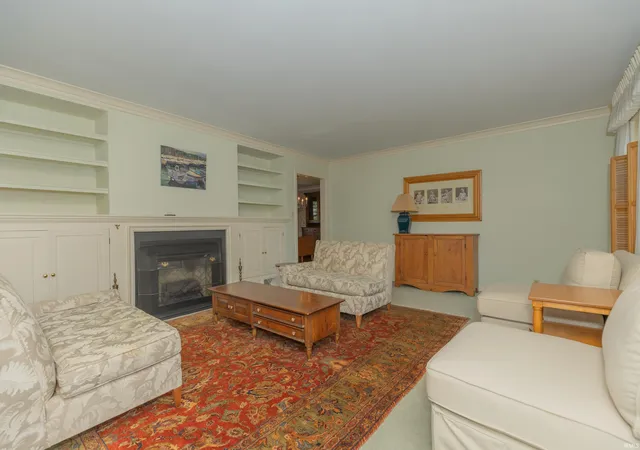 Photo 2 of Sale Pending at 2308 Bayard Park Dr, Evansville, IN 47714 | MLS# 202636073 | Listing updated on 2026-09-04