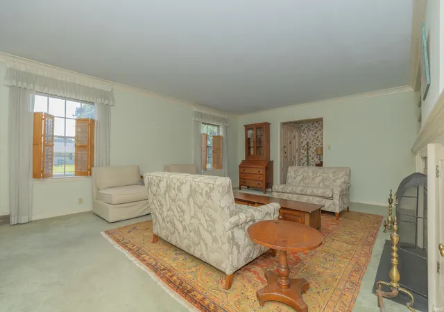 Photo 3 of Sale Pending at 2308 Bayard Park Dr, Evansville, IN 47714 | MLS# 202636073 | Listing updated on 2026-09-04