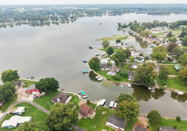Photo 3 of Manufactured home for sale at 600 Ln 136 Turkey Lake, Hudson, IN 46747 | MLS# 202636076 | Listing updated on 2026-09-02